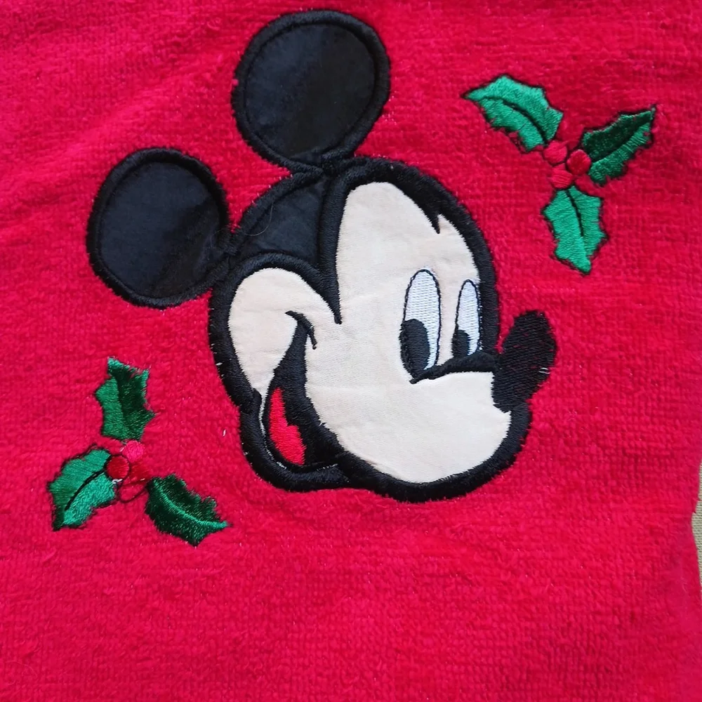 Walt Disney Mickey Mouse Christmas Hand Towel Vintage Red